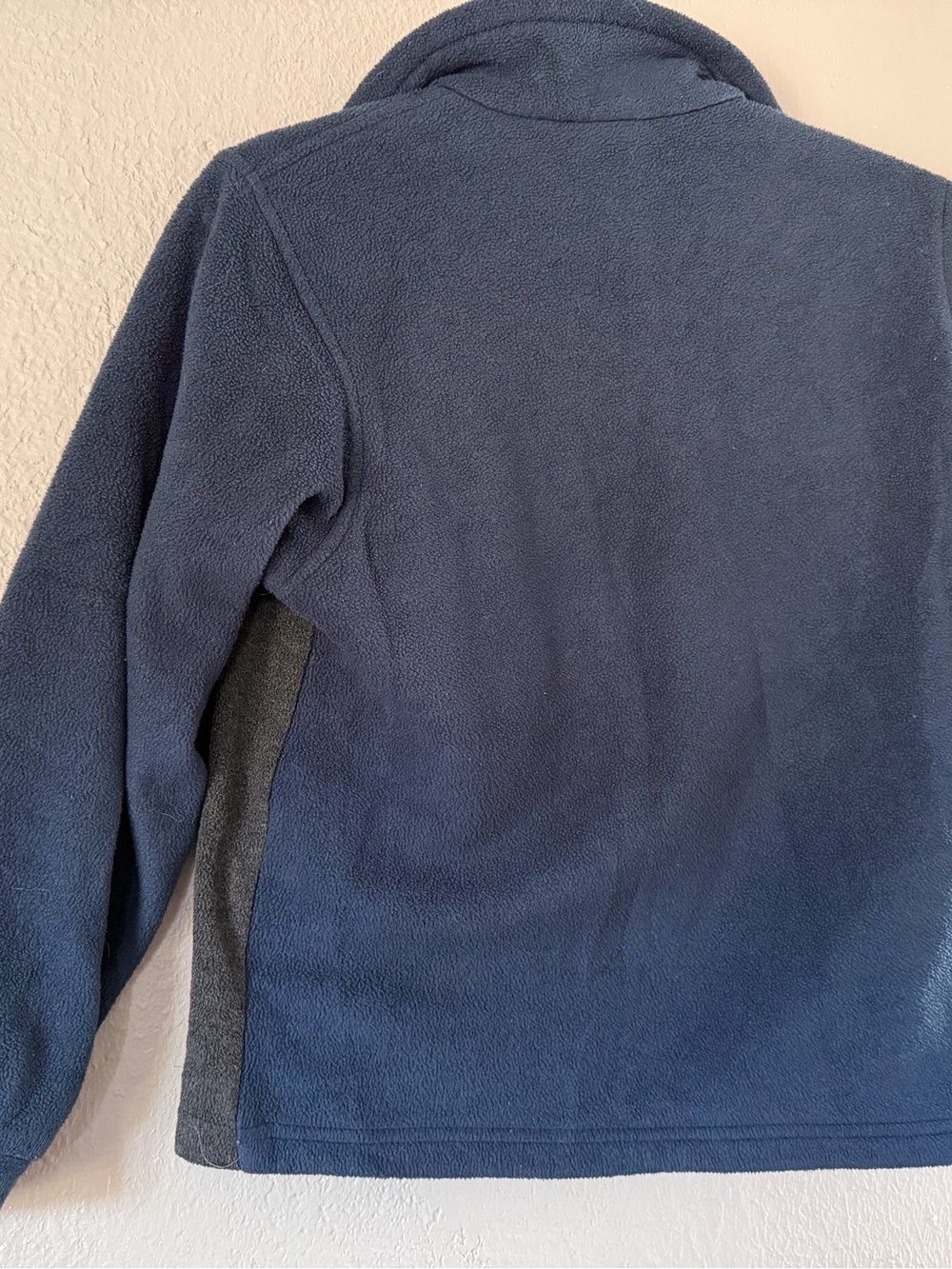 Kids size 10-12 Full Zip Navy Blue Fleece Columbia Jacket Coat - Picture 2 of 3